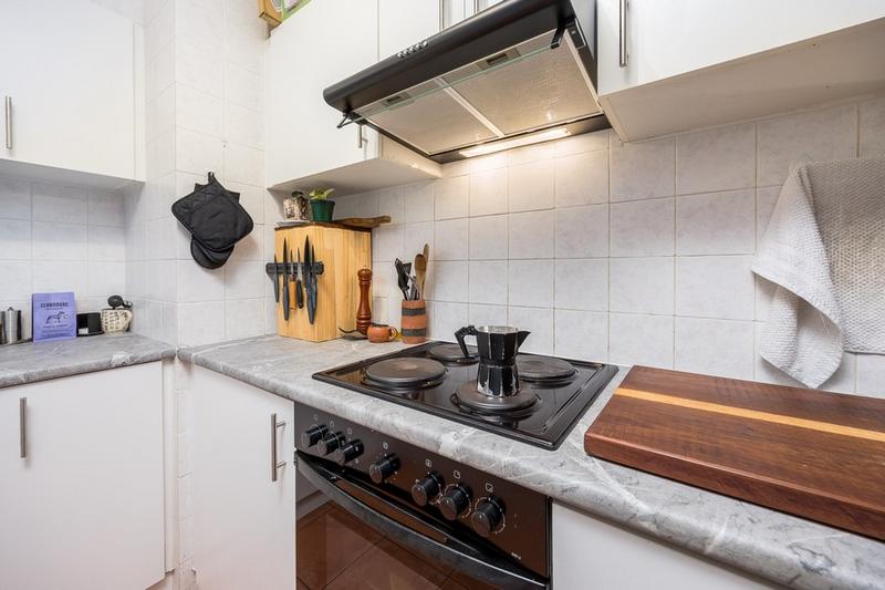 To Let 1 Bedroom Property for Rent in Kenridge Western Cape